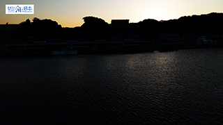 【漁港】千葉県 勝浦漁港と朝焼け 空撮２